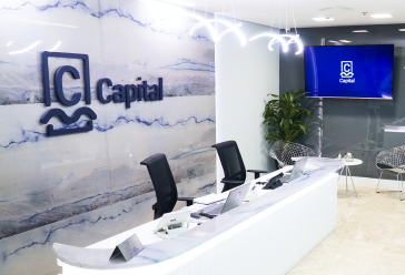Foto da recepção da CM Capital no Brasil